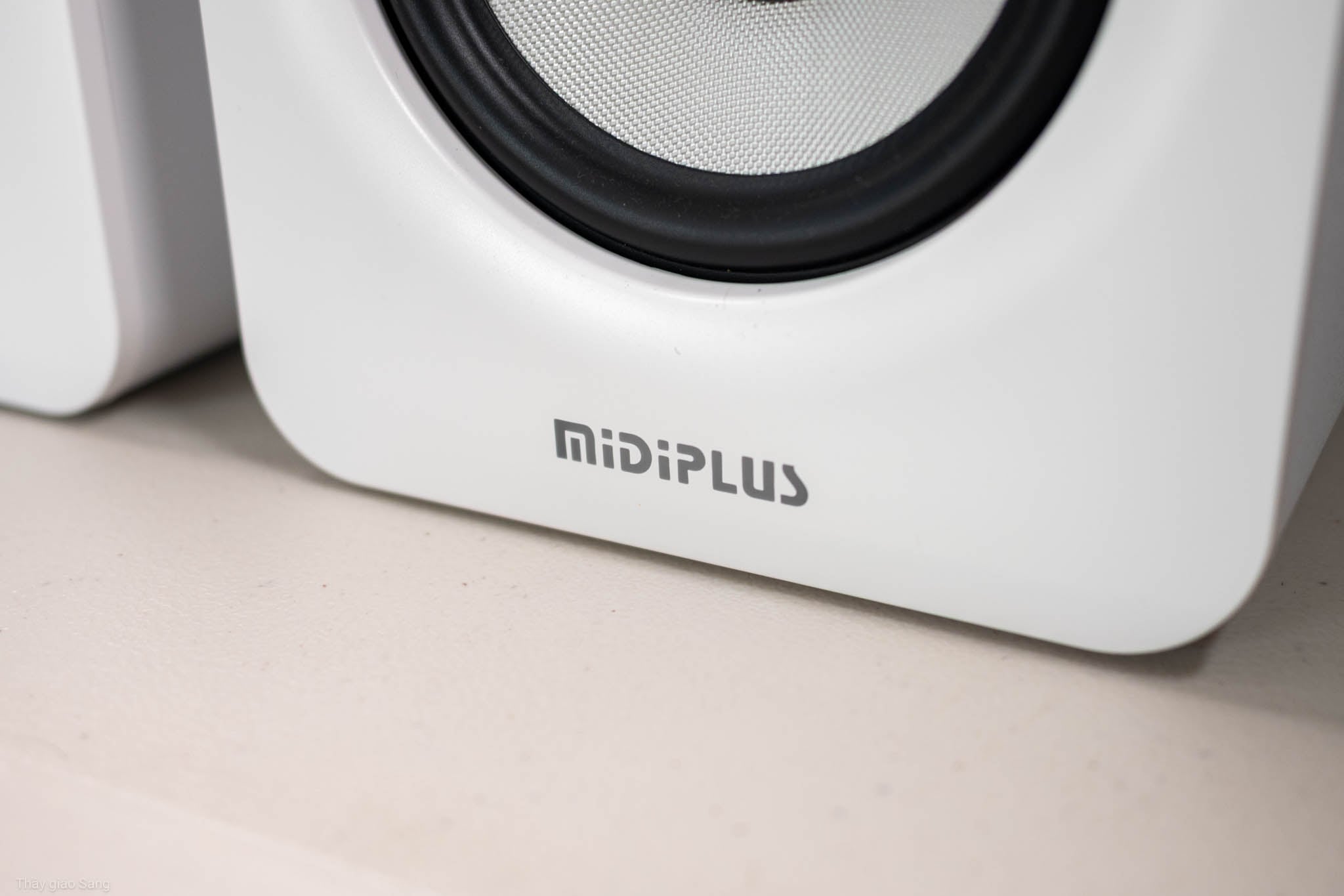 Loa Midiplus MI5 II tinhte thaygiaosang -6.jpg